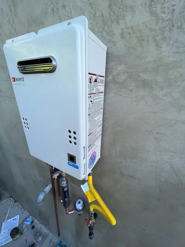 Tankless water heater installation for Temple Hills Park homes
